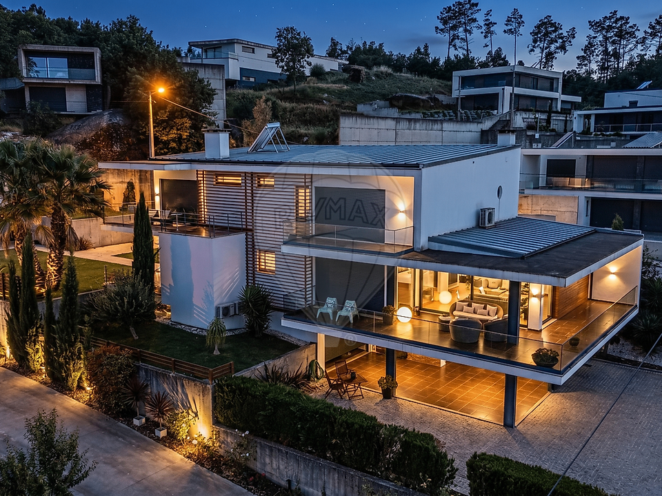 Villa in Viseu, Viseu - foto 1
