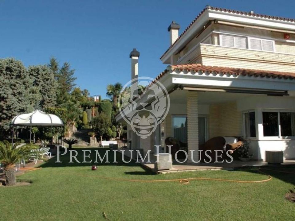 Villa i Alella, Barcelona - foto 1
