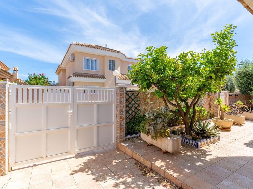 Villa a Torrevieja, Alicante - foto 2