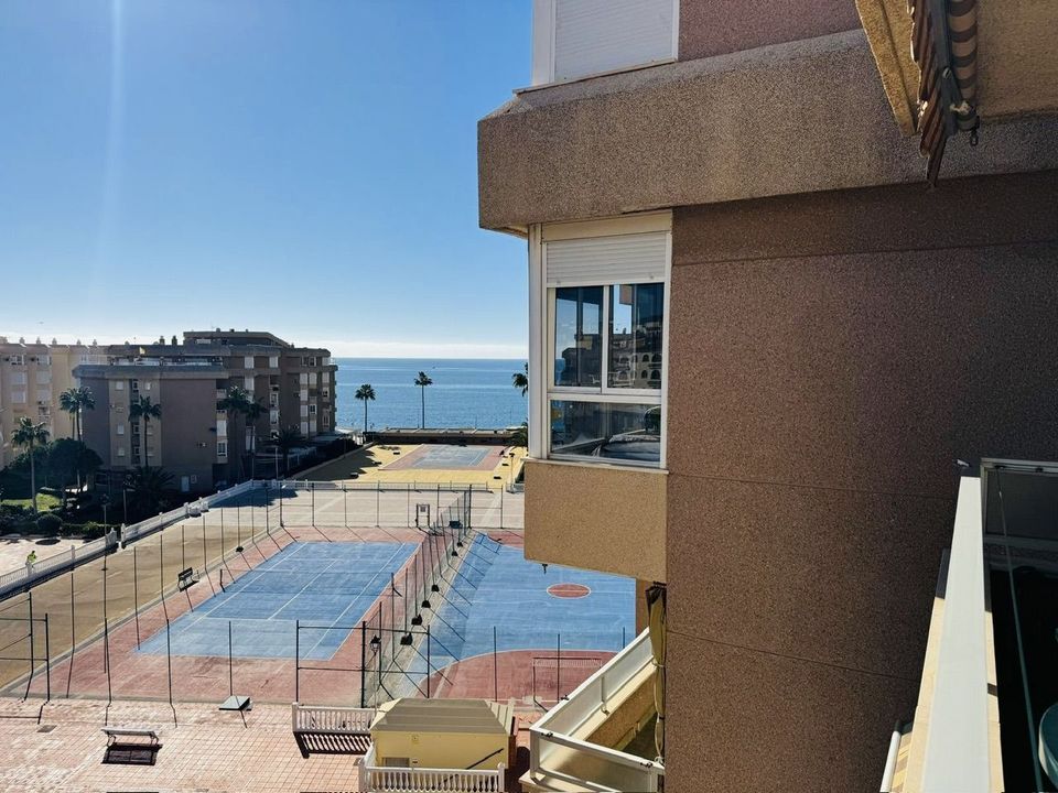 Lejlighed i Torrox Costa, Malaga - foto 1