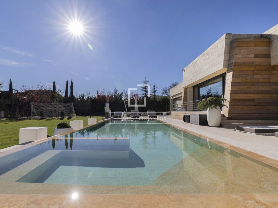 Villa i Pozuelo De Alarcon, Madrid - foto 1