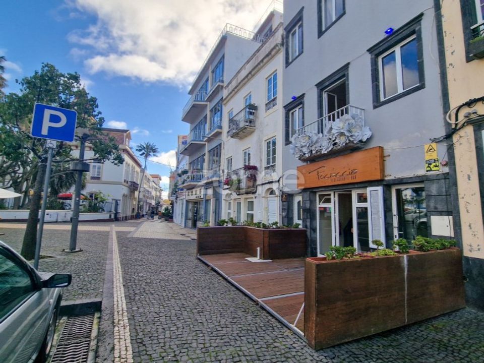 Erhvervsejendom i Ponta Delgada, Sao Miguel - foto 1