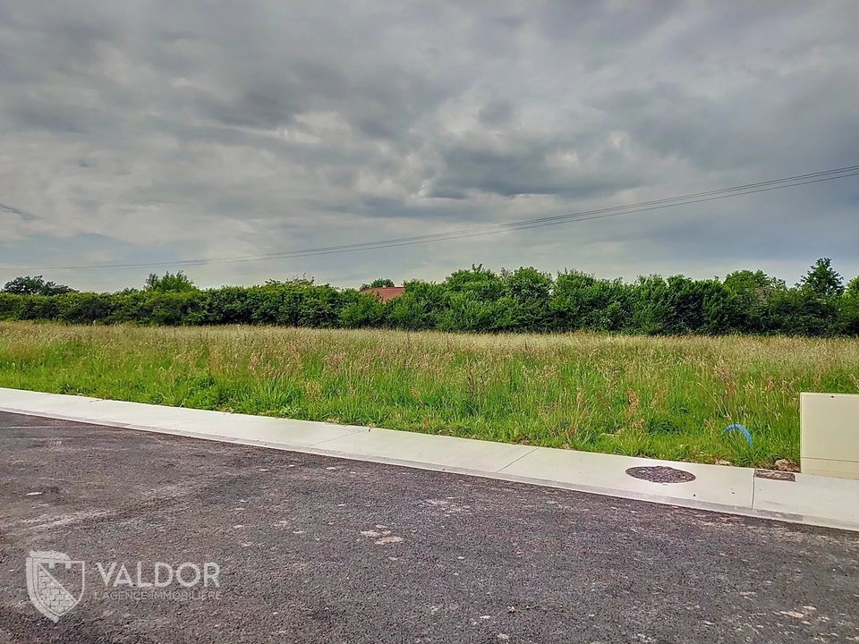 Helårsgrund i Marlieux, Ain - foto 1