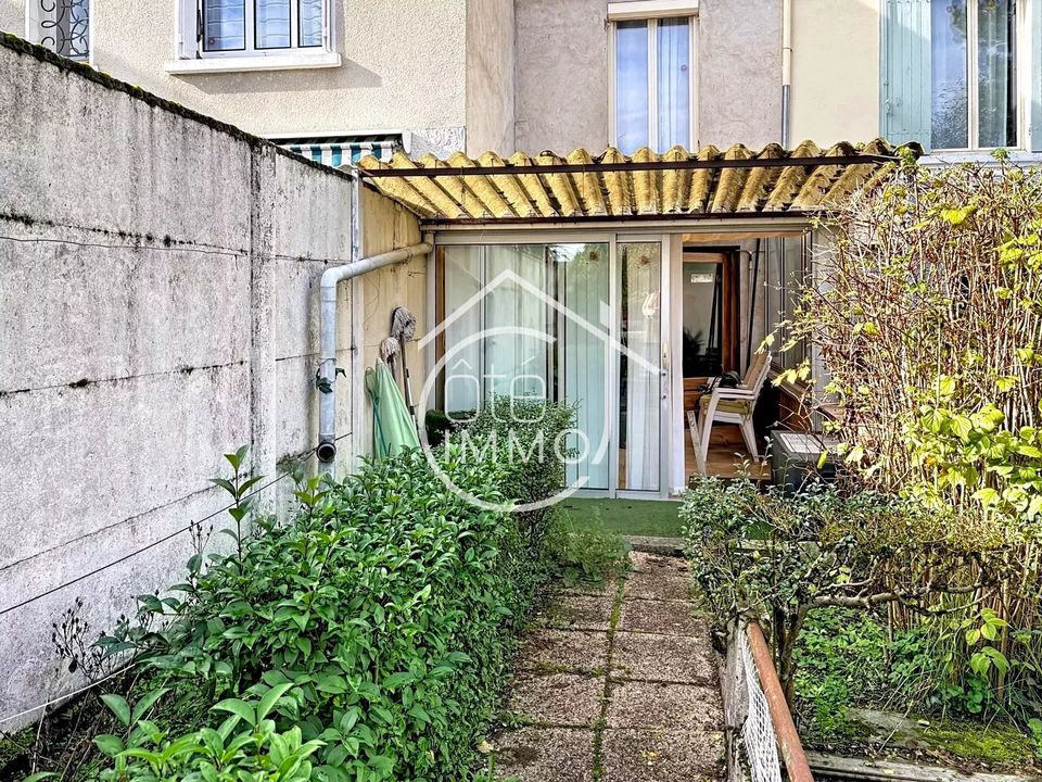 Byhus i Sainte-Foy-la-Grande, Gironde - foto 2