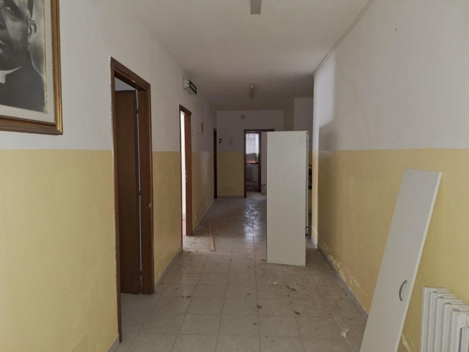 Erhvervsejendom i Carbonia, Sud Sardegna - foto 5
