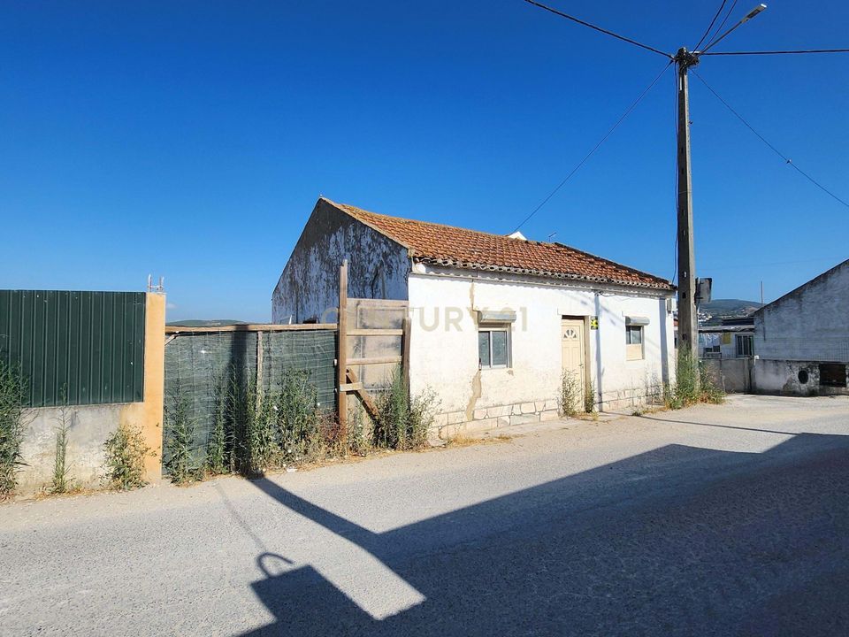 Helårsgrund i Santo Antao do Tojal, Lisbon - foto 5