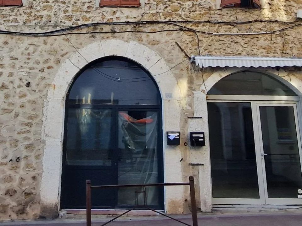 Erhvervsejendom i Vence, Alpes-Maritimes - foto 1