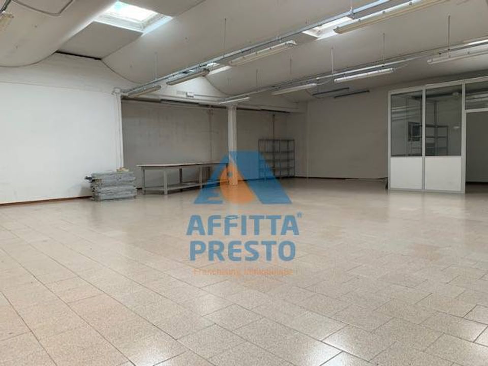 Erhvervsejendom i Empoli, Florence - foto 2