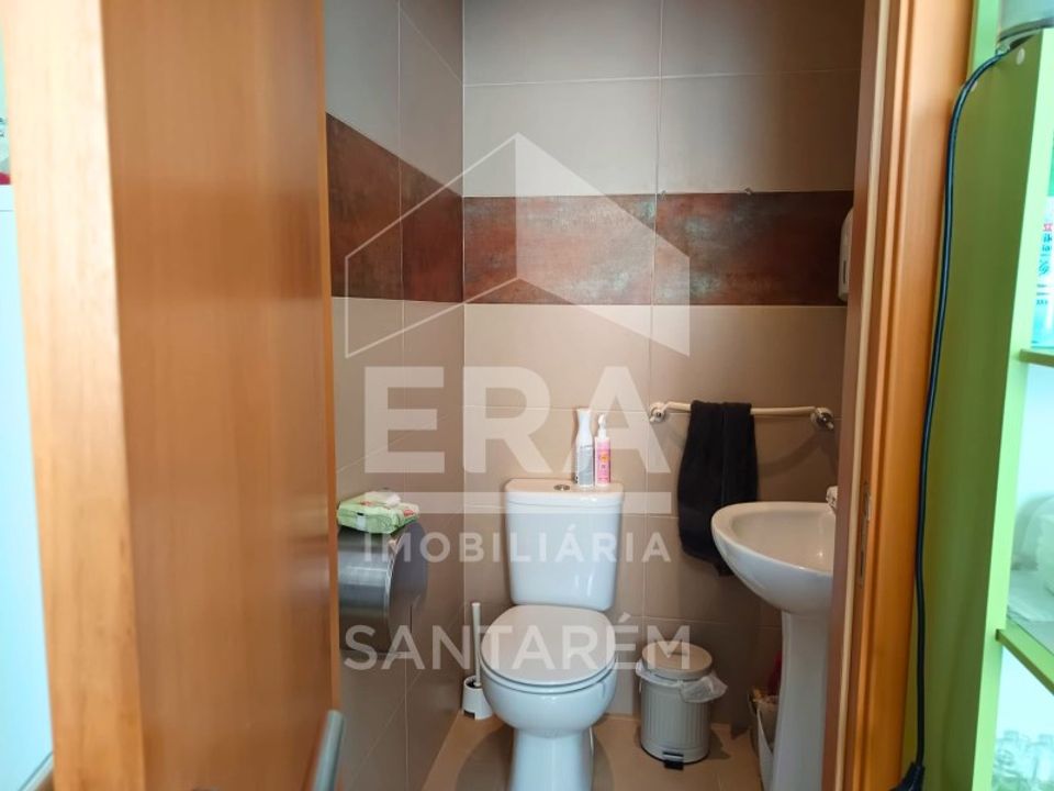 Erhvervsejendom i Almeirim, Santarem - foto 4