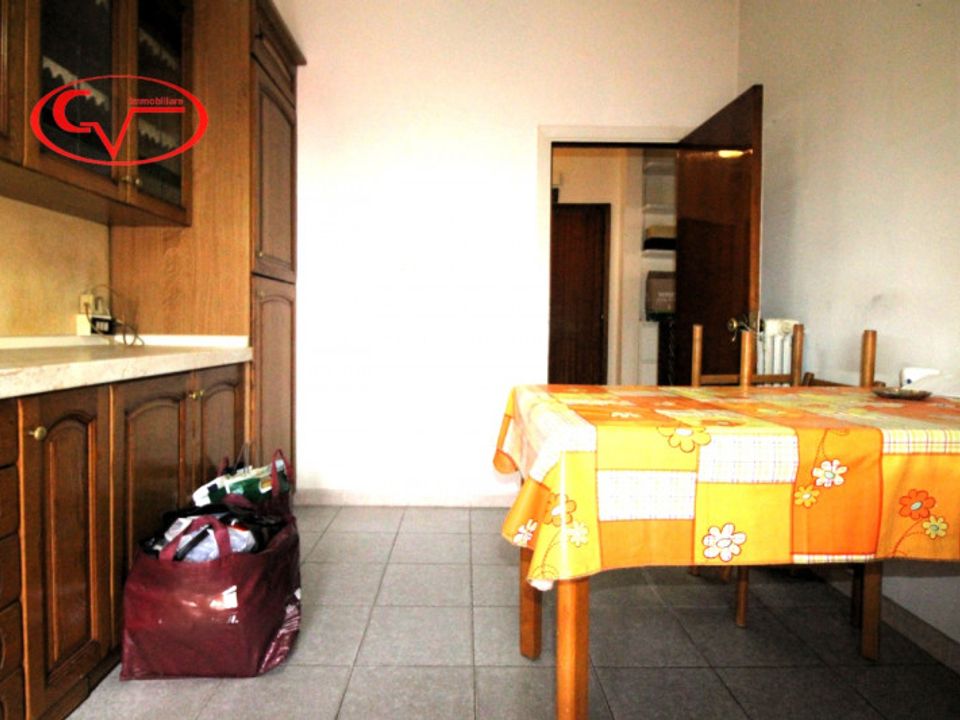 Lejlighed i San Giovanni Valdarno, Arezzo - foto 2