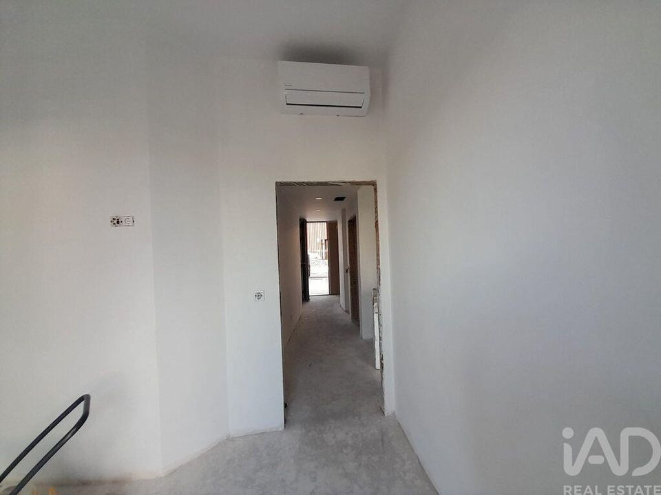 Commercial property in Sesimbra, Setubal - photo 5