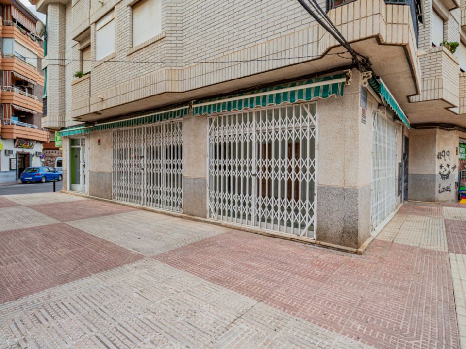L'establiment comercial a Alfaz del Pi, Alicante - foto 1