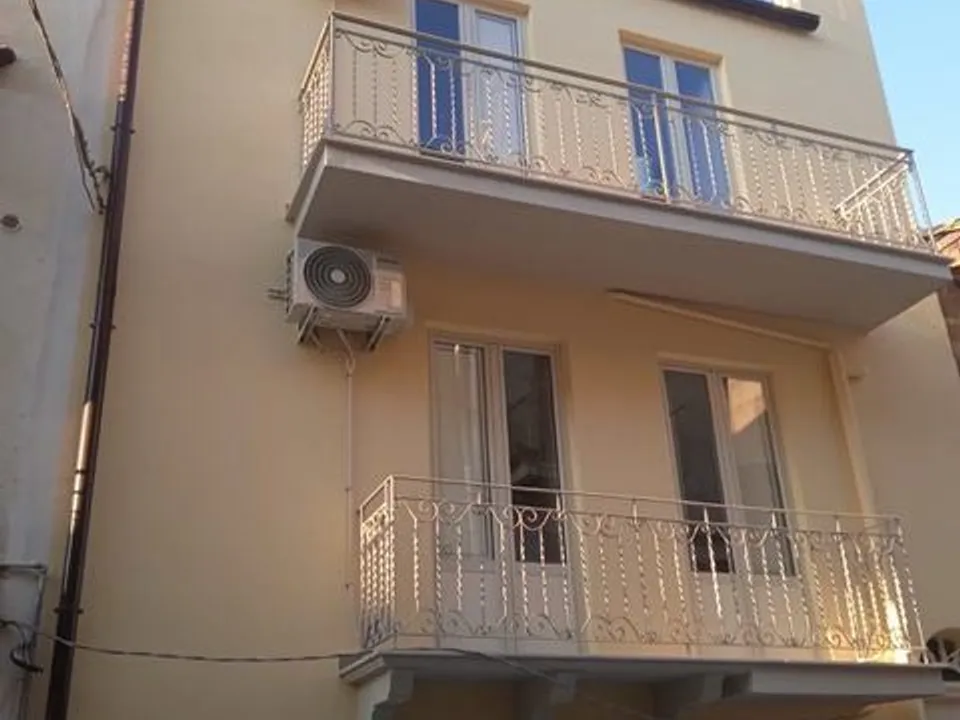 Town house in Cianciana, Agrigento - photo 2