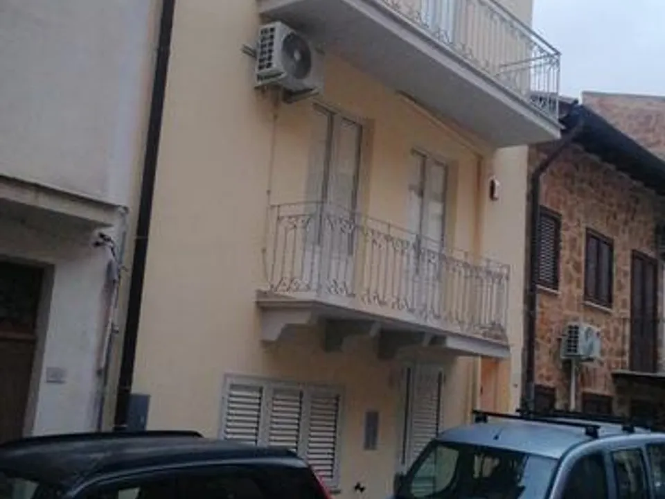 Town house in Cianciana, Agrigento - photo 3
