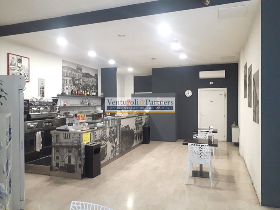 Erhvervsejendom i Brescia, Brescia - foto 1