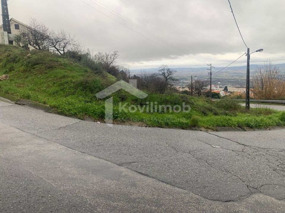 Helårsgrund i Covilha, Castelo Branco - foto 1