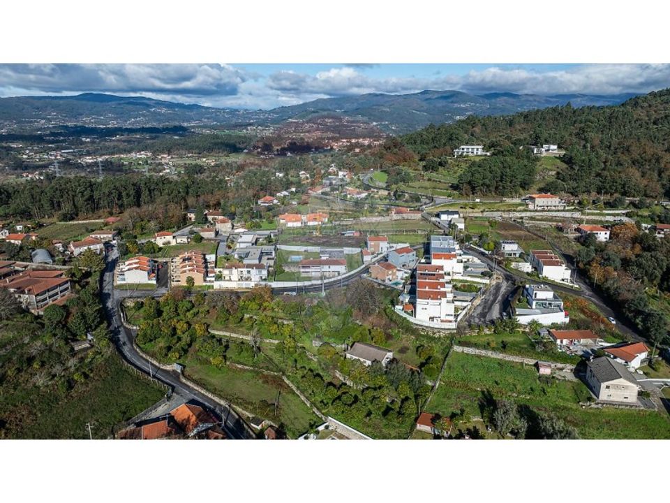 Helårsgrund i Amares, Braga - foto 1