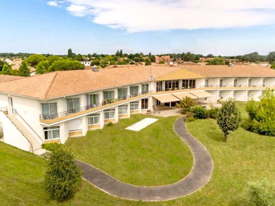 Erhvervsejendom i Parempuyre, Gironde - foto 1