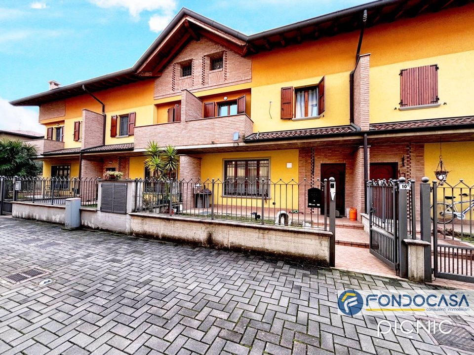 Rækkehus i Calcinate, Bergamo - foto 1