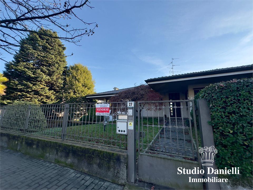 Villa i Giussano, Monza and Brianza - foto 1