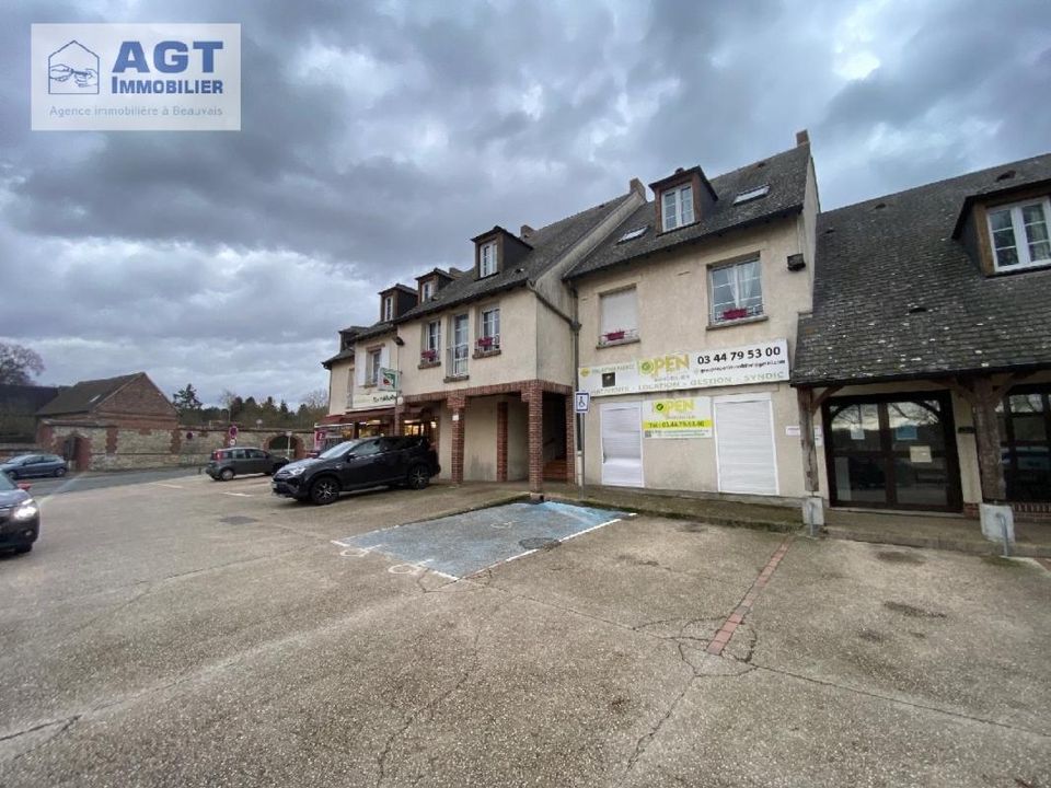 Erhvervsejendom i Milly-sur-Therain, Oise - foto 1