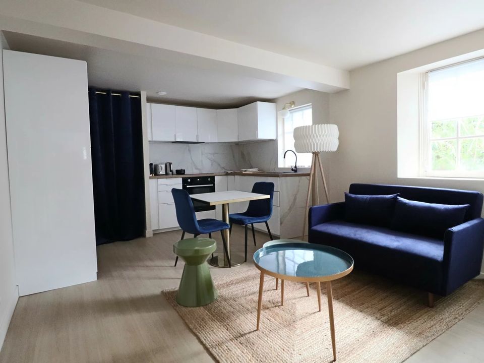 Apartment in La Celle-Saint-Cloud, Yvelines - photo 1