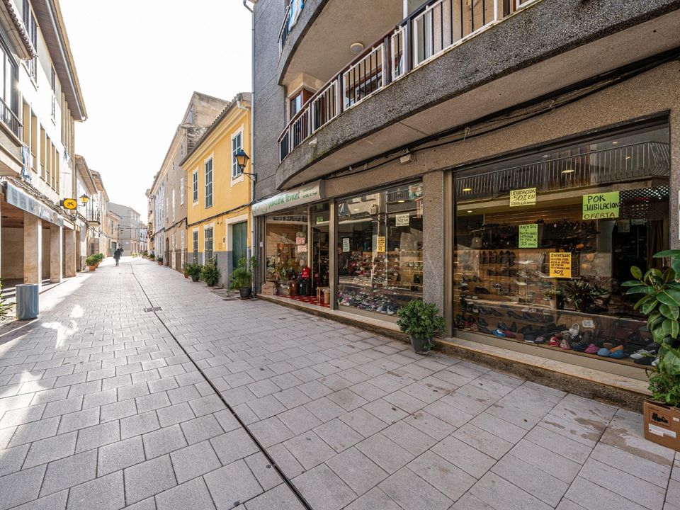 Commercial property in Son Servera, Mallorca - photo 3