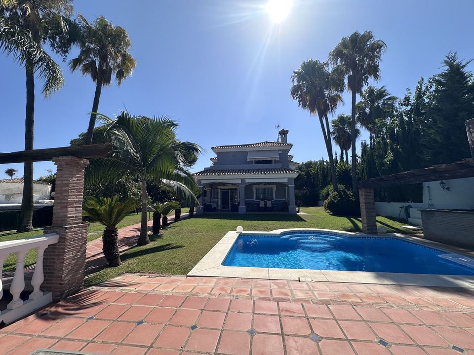 Villa i Cancelada, Malaga - foto 2