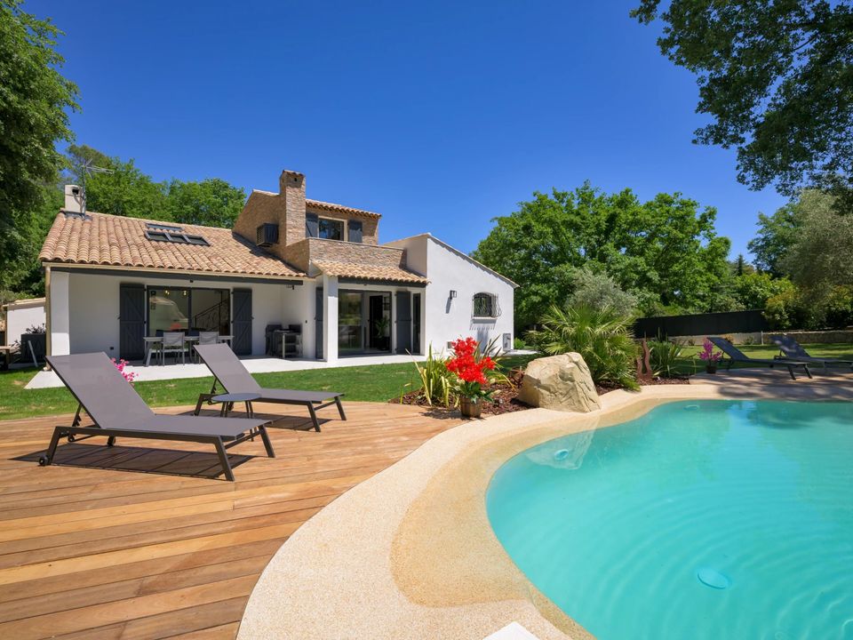 Villa i Roquefort-les-Pins, Alpes-Maritimes - foto 1