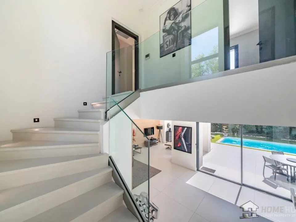 Villa i Antibes, Alpes-Maritimes - foto 1
