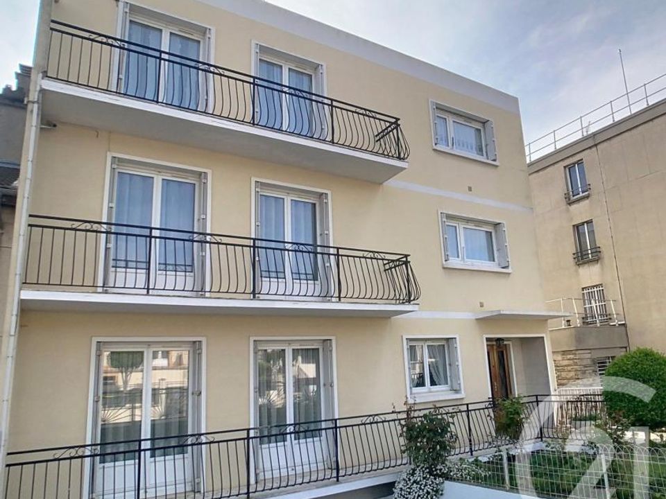 Villa en Thiais, Val-de-Marne - foto 1