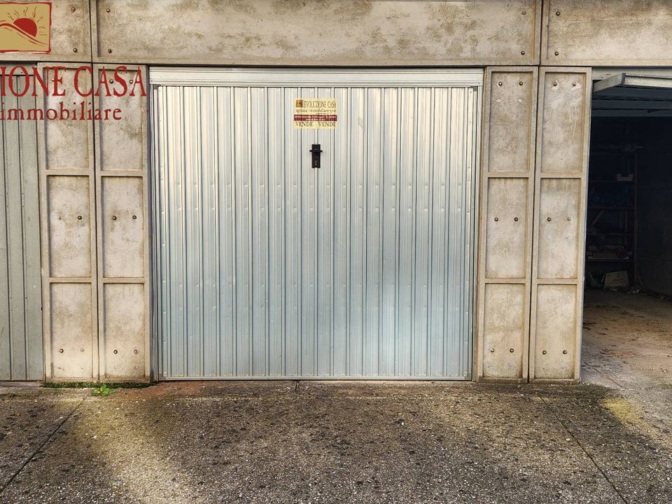 Parkeringsplads i Monfalcone, Gorizia - foto 2