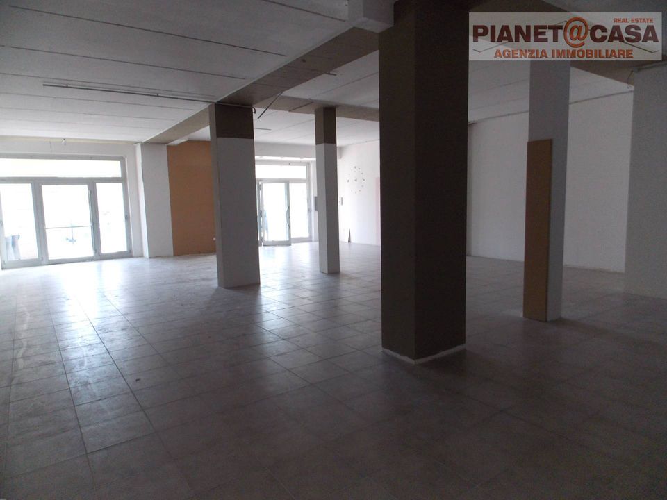 Erhvervsejendom i Spinetoli, Ascoli Piceno - foto 2