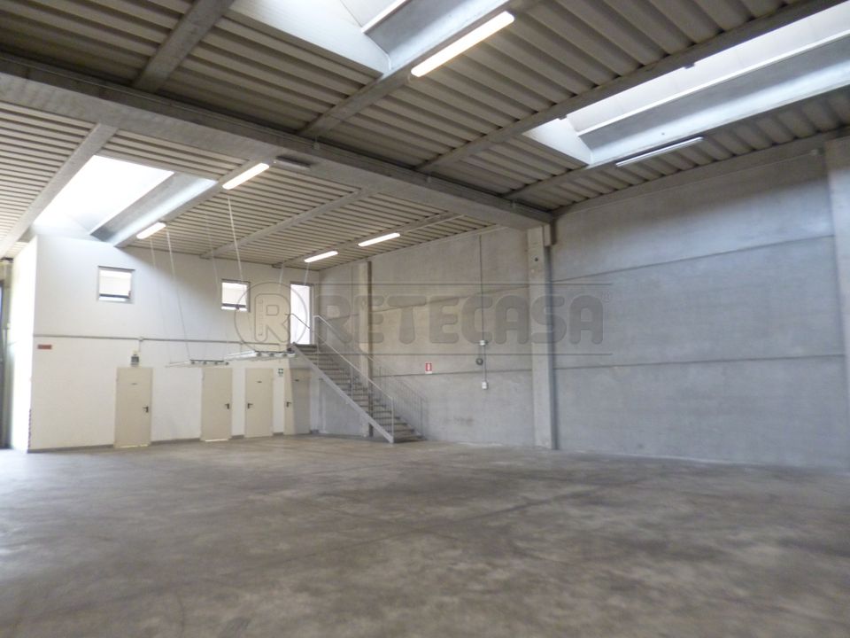 Erhvervsejendom i Montebello Vicentino, Vicenza - foto 5