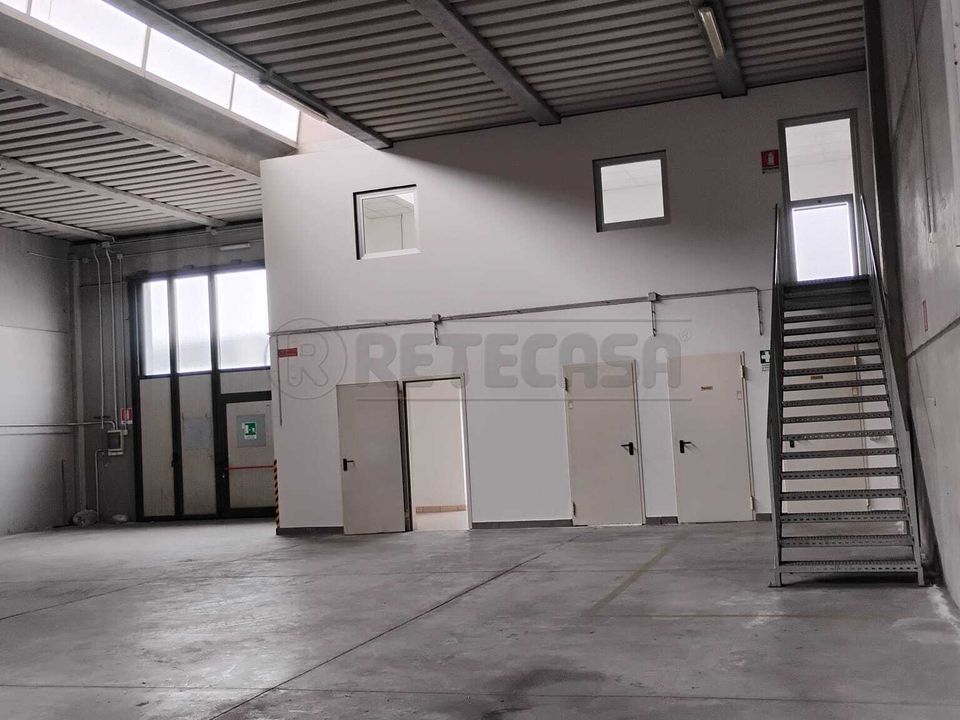 Erhvervsejendom i Montebello Vicentino, Vicenza - foto 2