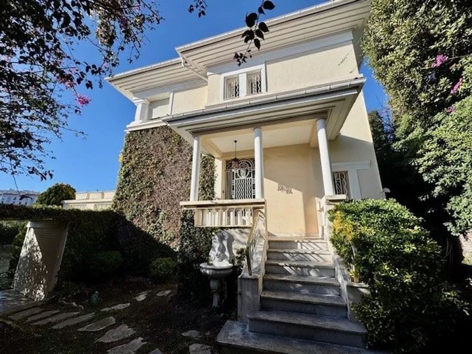 Villa i Nice, Alpes-Maritimes - foto 1