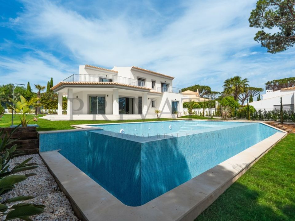 Villa i Quarteira, Faro - foto 1