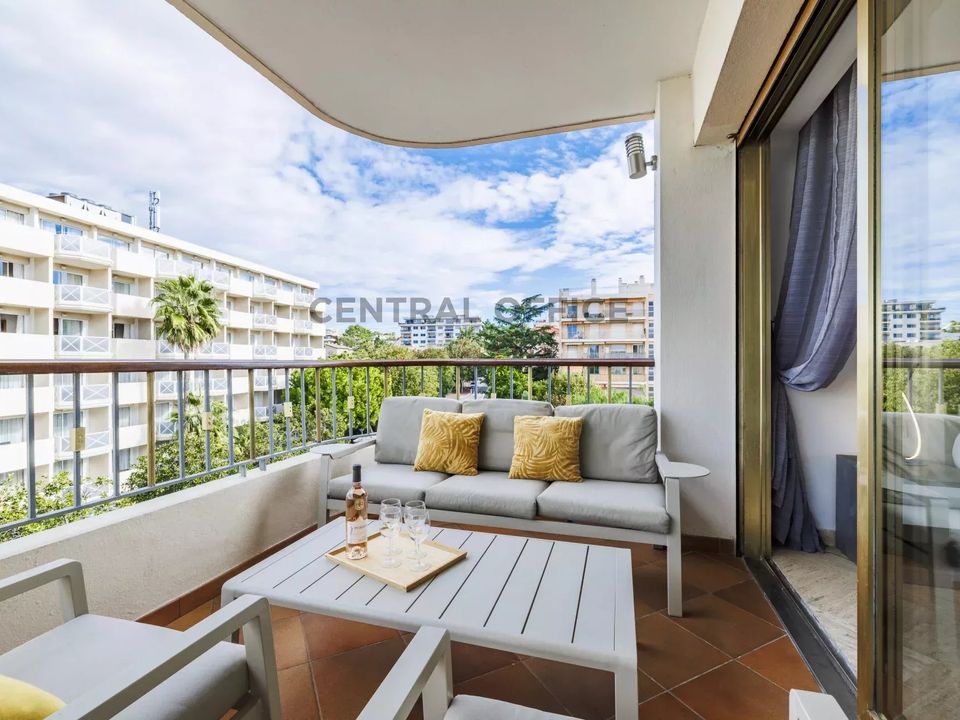 Lejlighed i Juan-les-Pins, Alpes-Maritimes - foto 1