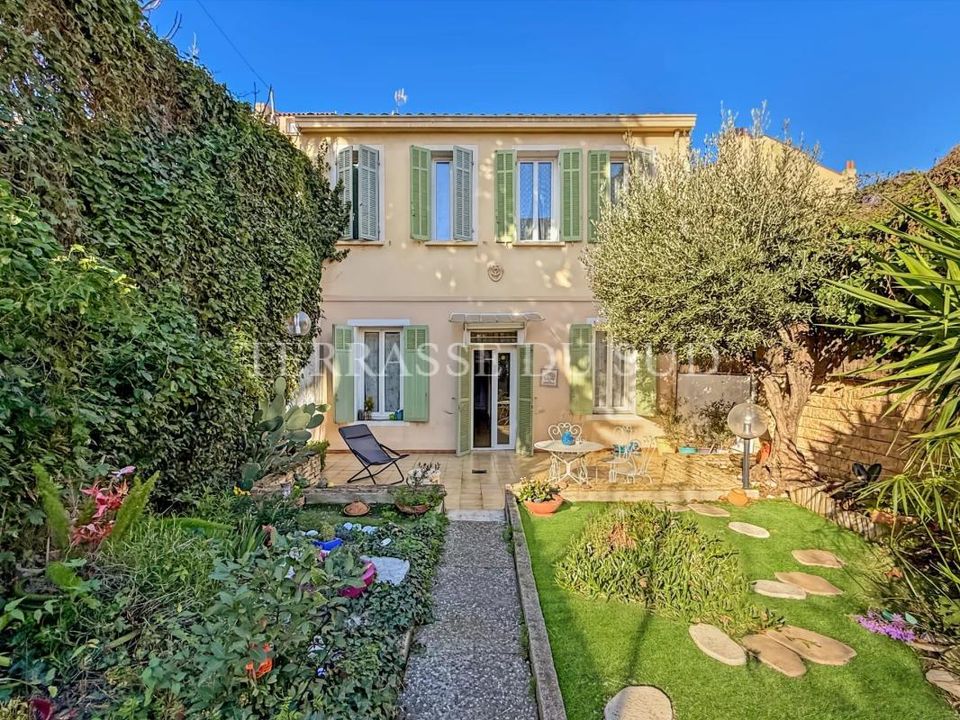 Villa i Marseille, Bouches-du-Rhone - foto 1
