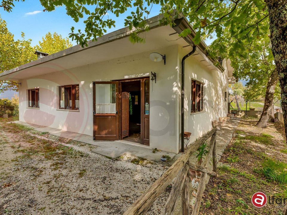 Erhvervsejendom i Gallinaro, Frosinone - foto 2