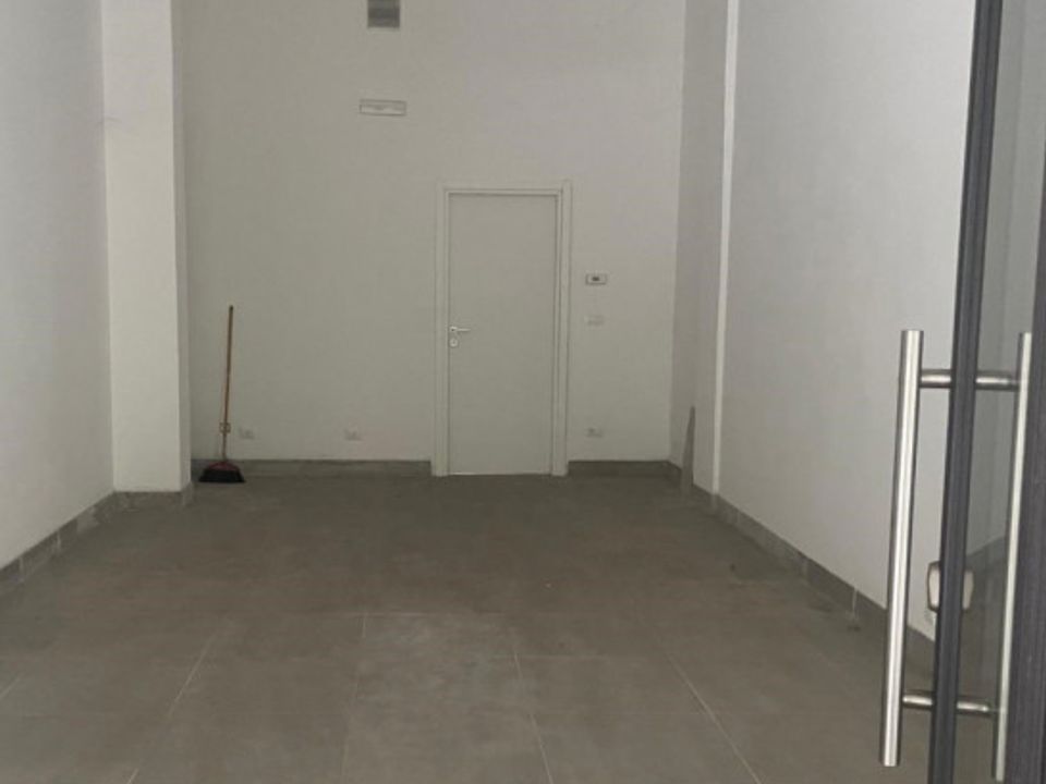Erhvervsejendom i Montegrotto Terme, Padua - foto 4