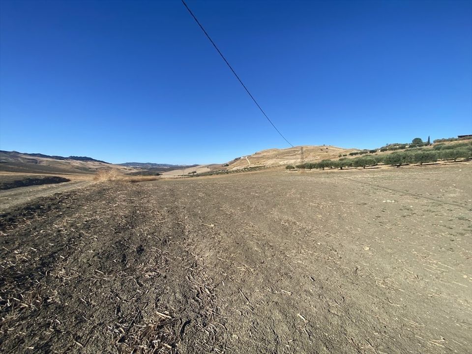 Helårsgrund i Caltanissetta, Caltanissetta - foto 5