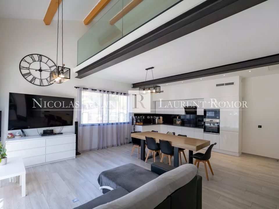 Villa i Nice, Alpes-Maritimes - foto 1