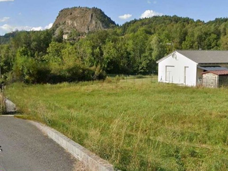 Helårsgrund i Saint-Julien-Chapteuil, Haute-Loire - foto 1