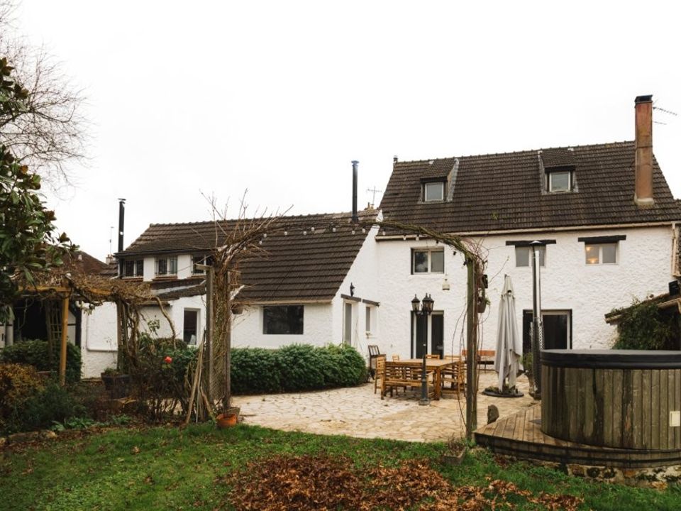 Villa i La Celle-Sur-Morin, Seine-et-Marne - foto 1