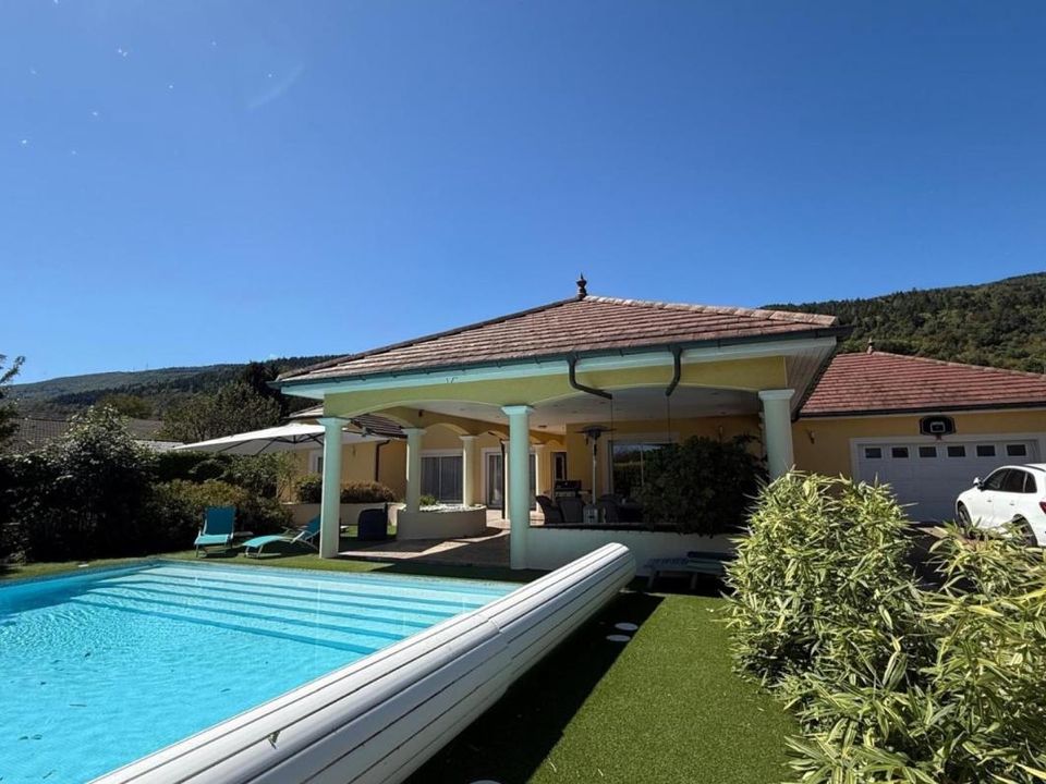 Villa i Valserhone, Ain - foto 1