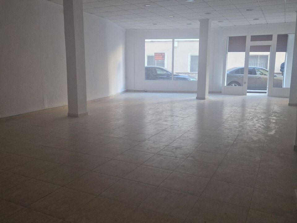 L'establiment comercial a Denia, Alicante - foto 1
