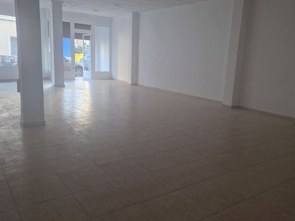 L'establiment comercial a Denia, Alicante - foto 2