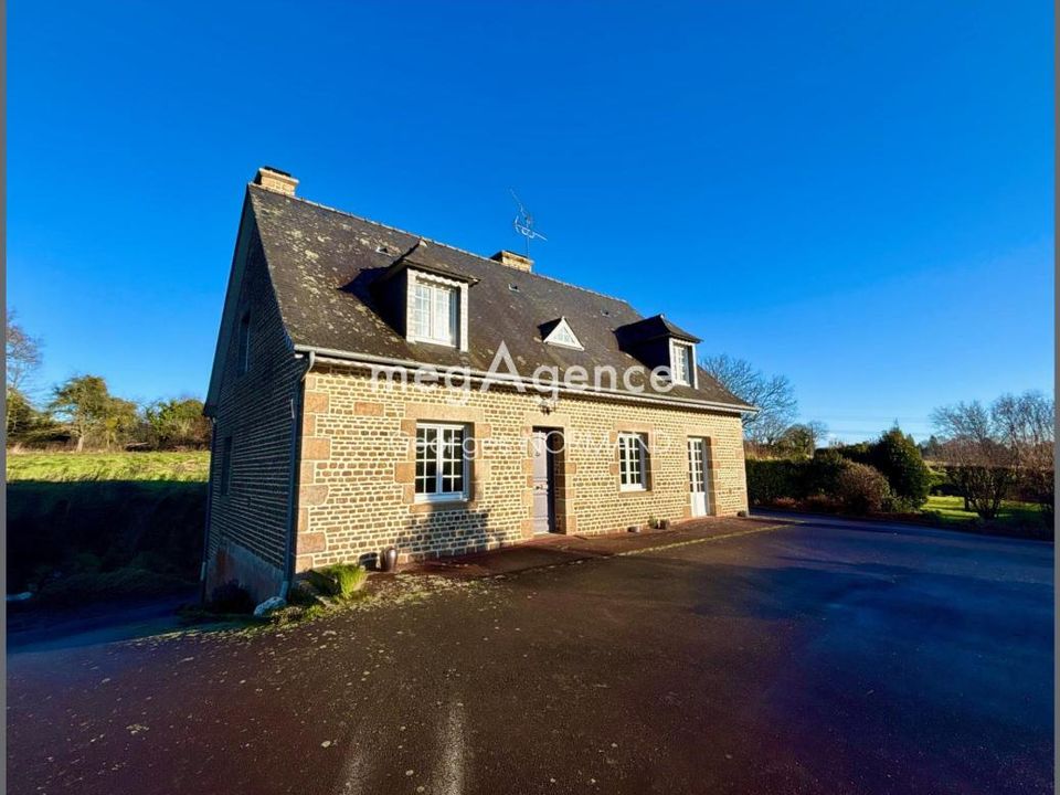Masia a Isigny-le-Buat, Manche - foto 1