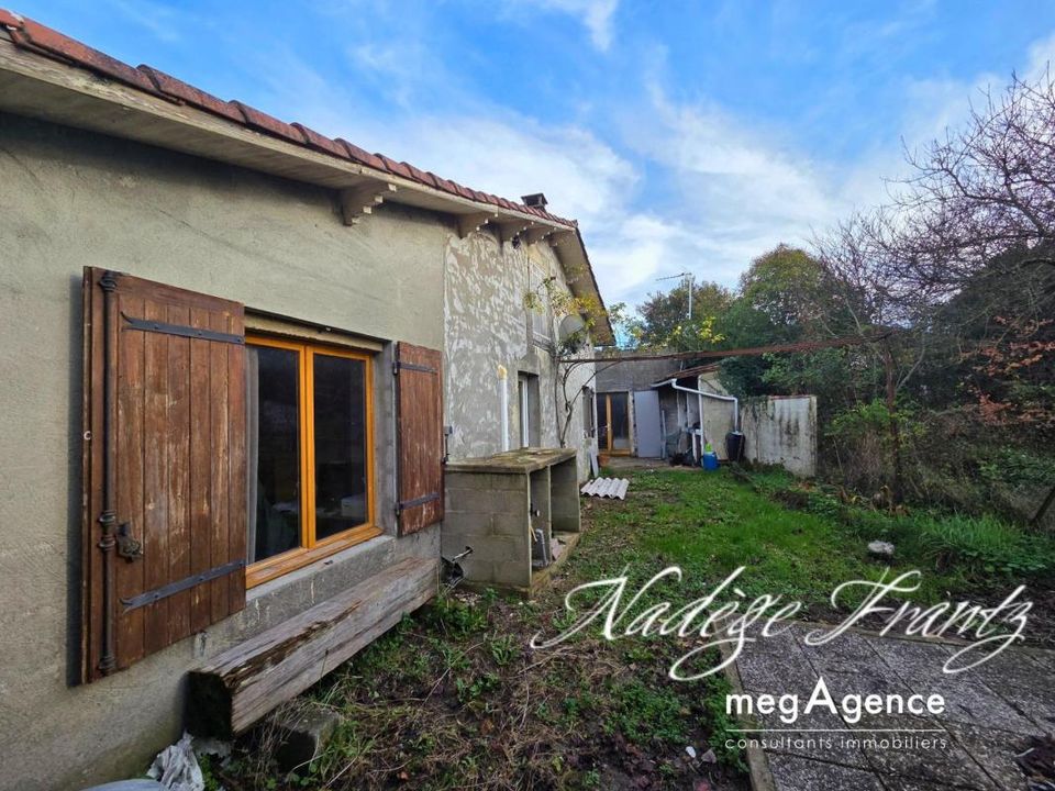 Villa i Saint-Jean-d'Angely, Charente-Maritime - bilde 1